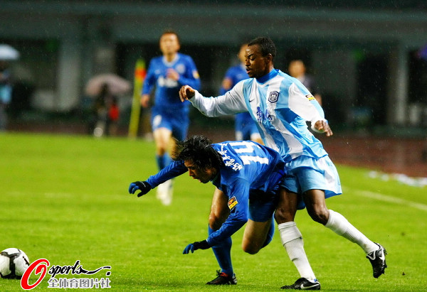 J9-关于德罗巴在中国队比赛中出色防守,赛事规则更新引发热议!的信息