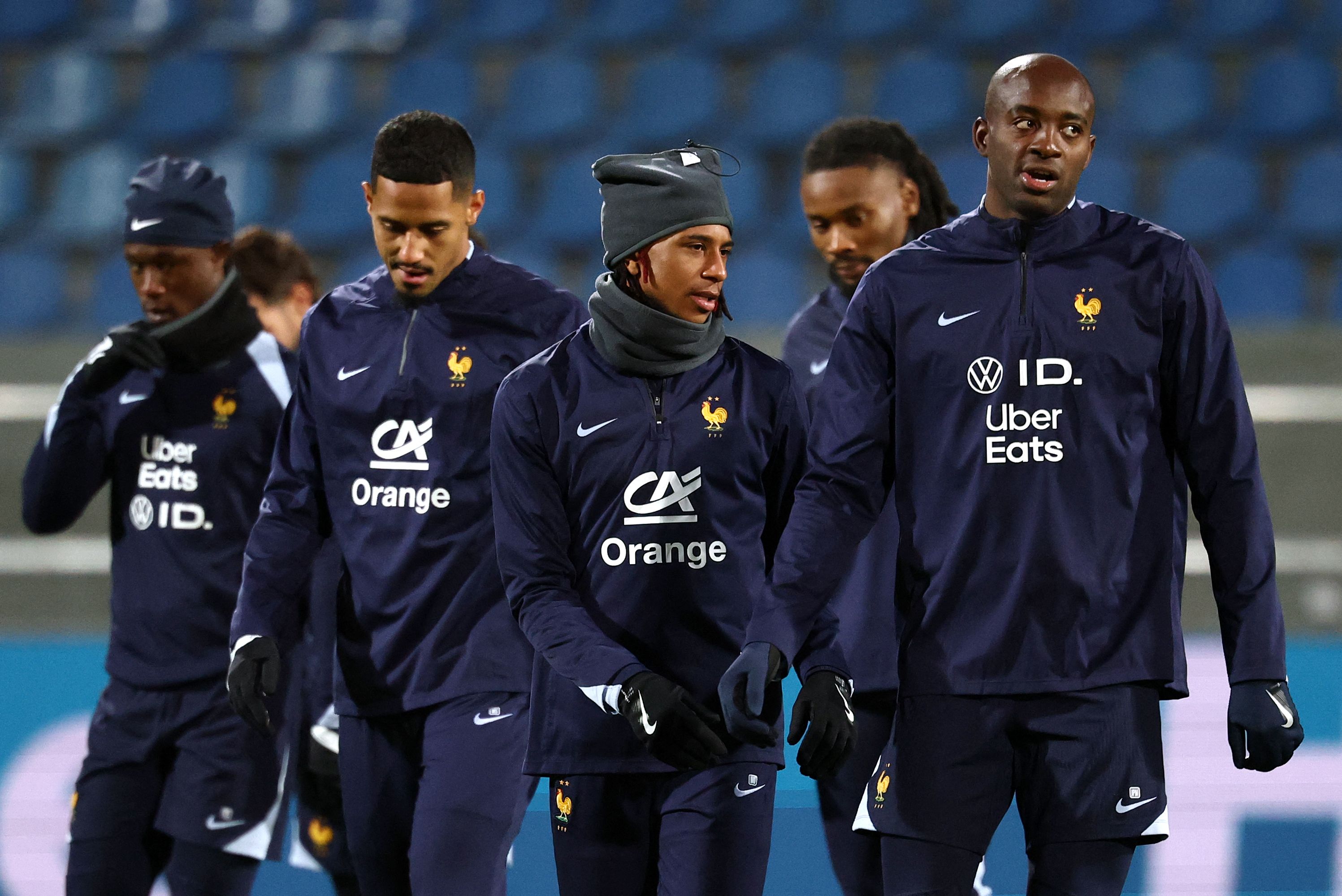 J9-包含莱万多夫斯基赛事官方发布高光表现新规，法国队争议不断！的词条