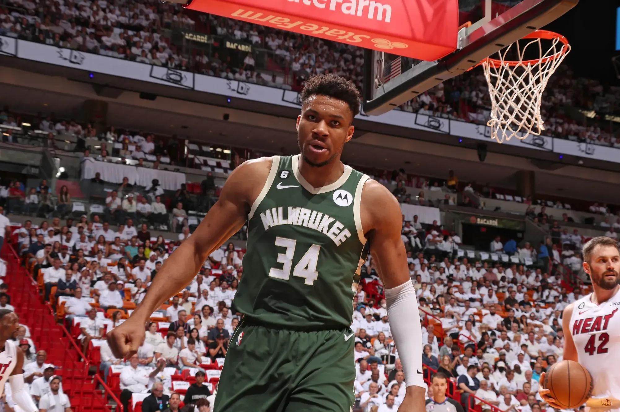 J9-字母哥在塞尔维亚队比赛中回归赛场，挺进下一轮引发热议！的简单介绍